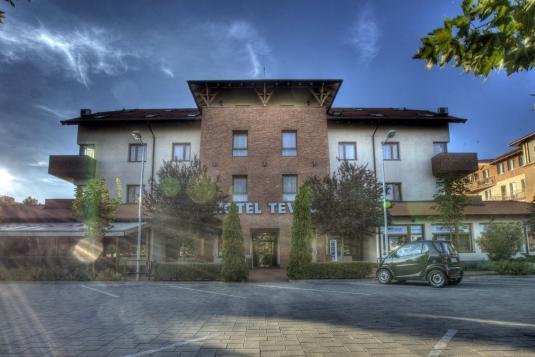 Hotel Tevel Sladkovicovo Buitenkant foto